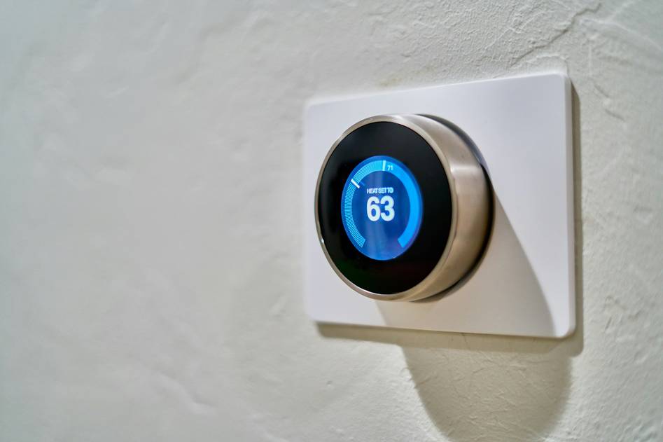 Connected IoT devices in automated kitchen