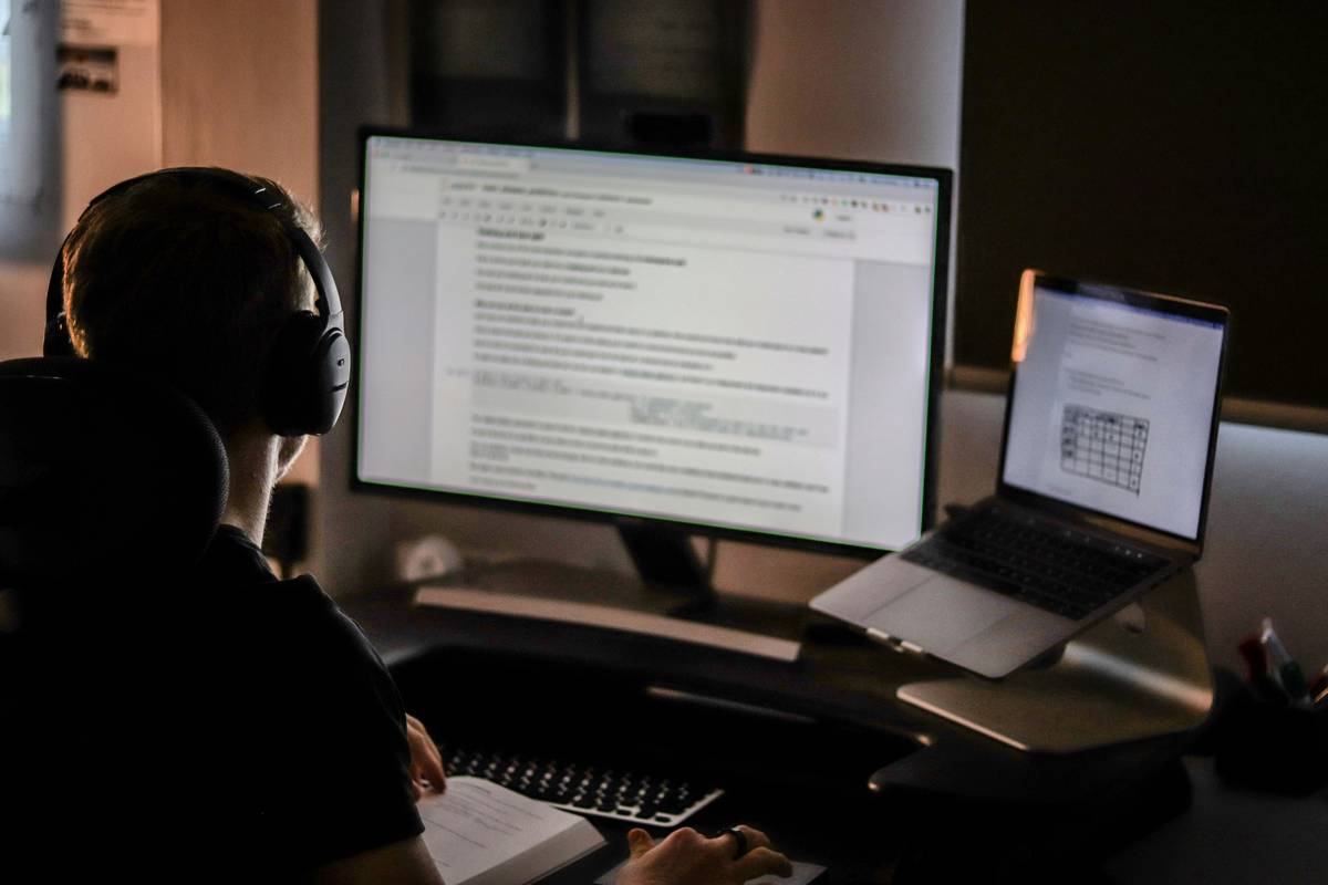 The Best Text Editing Software for Video Creators Who Hate Typing Twice